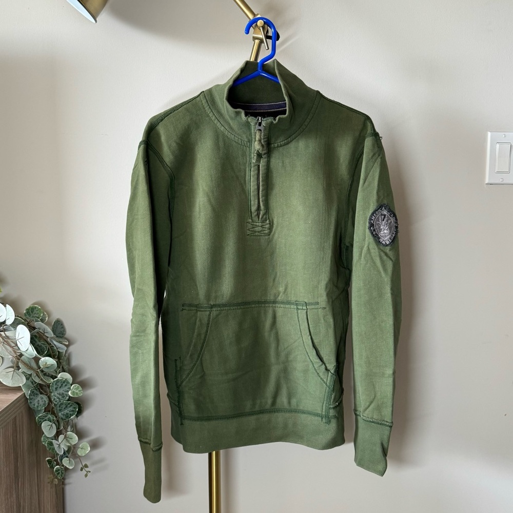 AMERICAN EAGLE - Military Green Quarter-Zip Sweatshirt - Men’s Medium